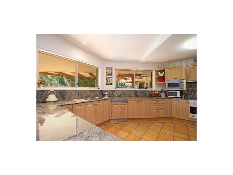 9 Dulcie Drive, Burleigh Heads QLD 4220