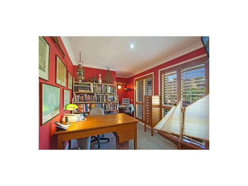 9 Dulcie Drive, Burleigh Heads QLD 4220