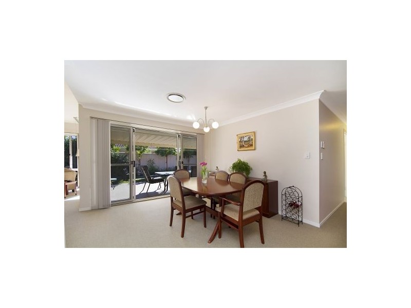 11 Oriole Court, Burleigh Waters QLD 4220