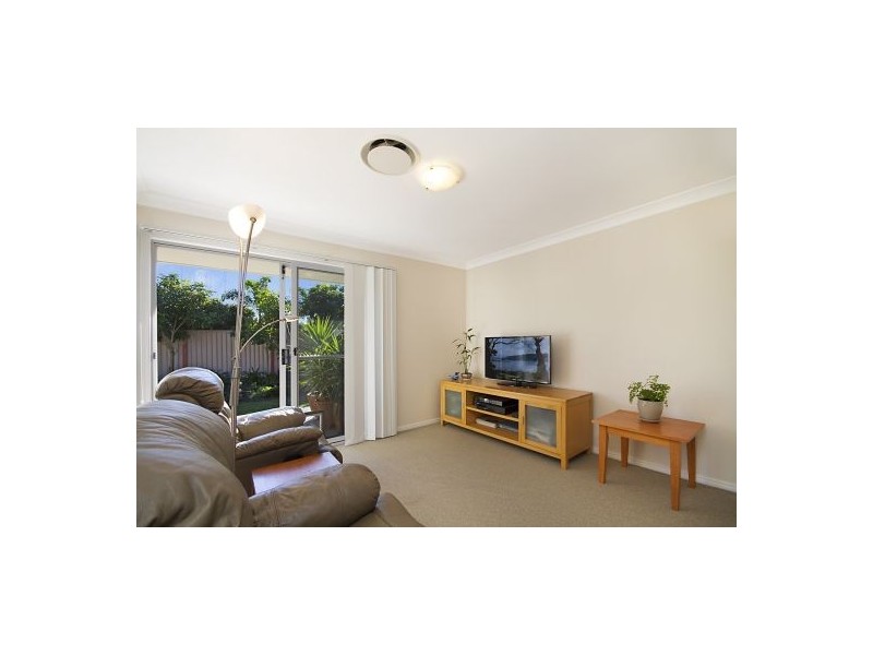 11 Oriole Court, Burleigh Waters QLD 4220