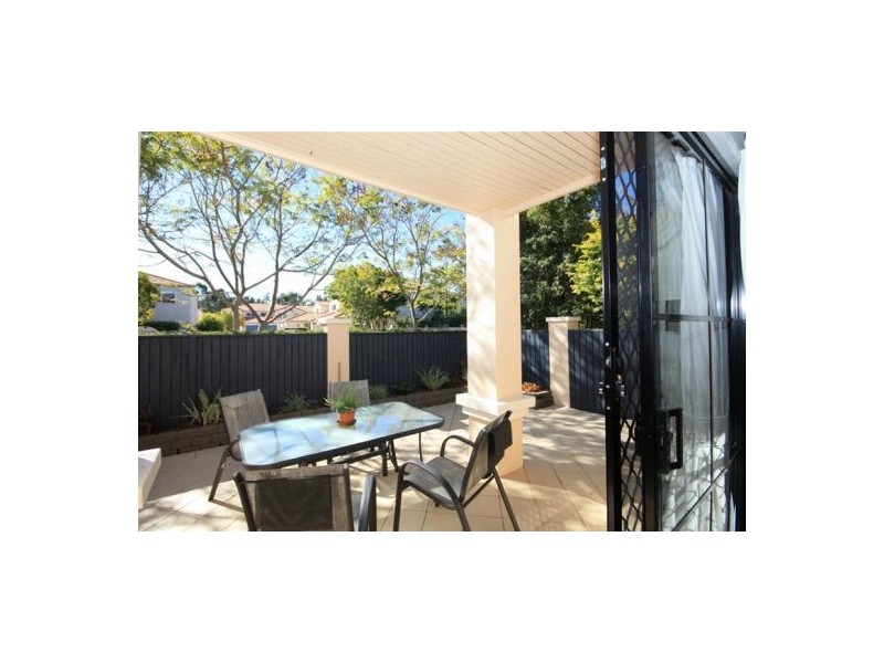 14/2 Beachcomber Court, Burleigh Waters QLD 4220