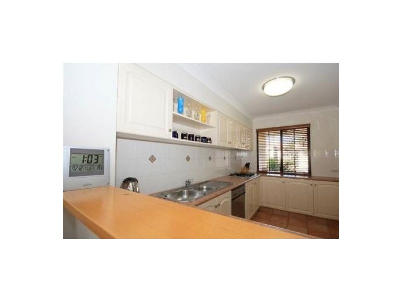 14/2 Beachcomber Court, Burleigh Waters QLD 4220