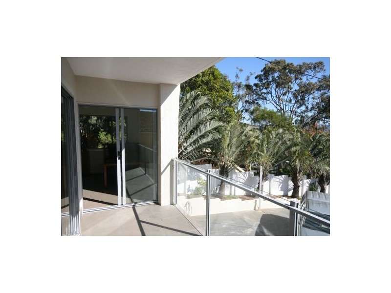 2/58 West Burleigh Road, Burleigh Heads QLD 4220