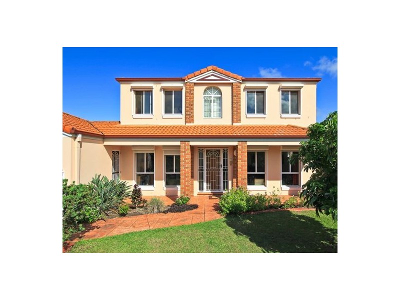 136 Dunlin Drive, Burleigh Waters QLD 4220