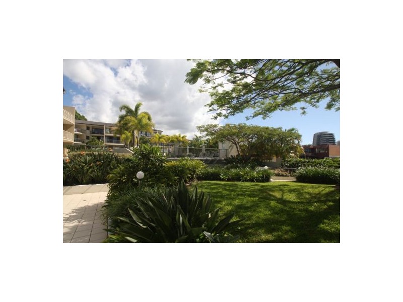 52/4 Park Avenue, Burleigh Heads QLD 4220