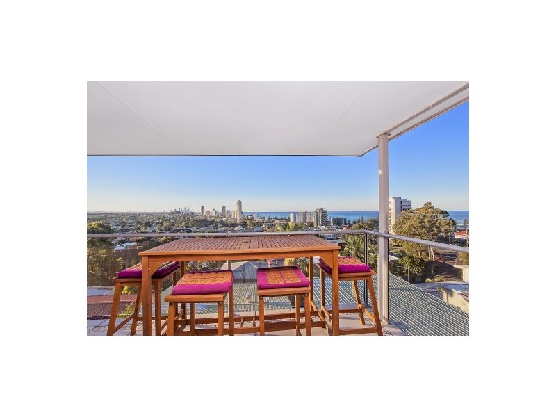 39 Hill Avenue, Burleigh Heads QLD 4220