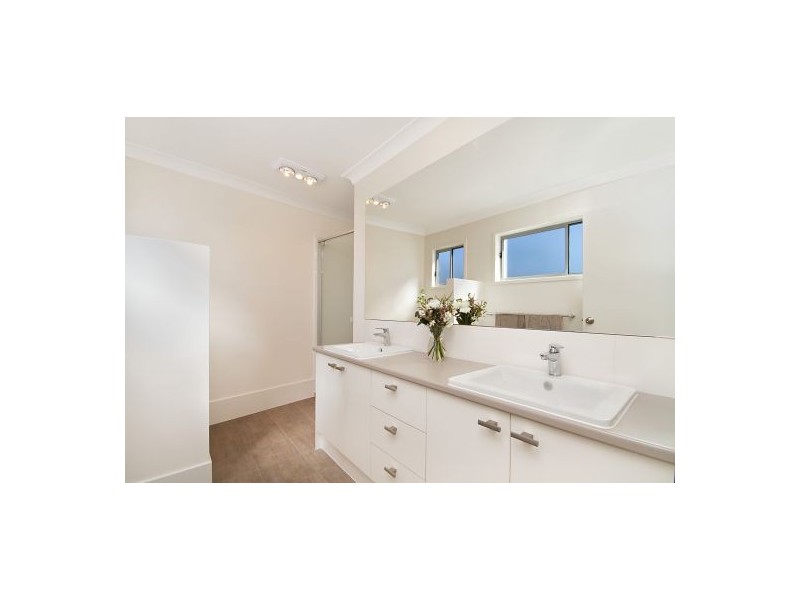 3 Starling Street, Burleigh Heads QLD 4220