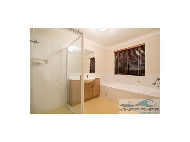 1 Tropicana Circuit, Burleigh Waters QLD 4220