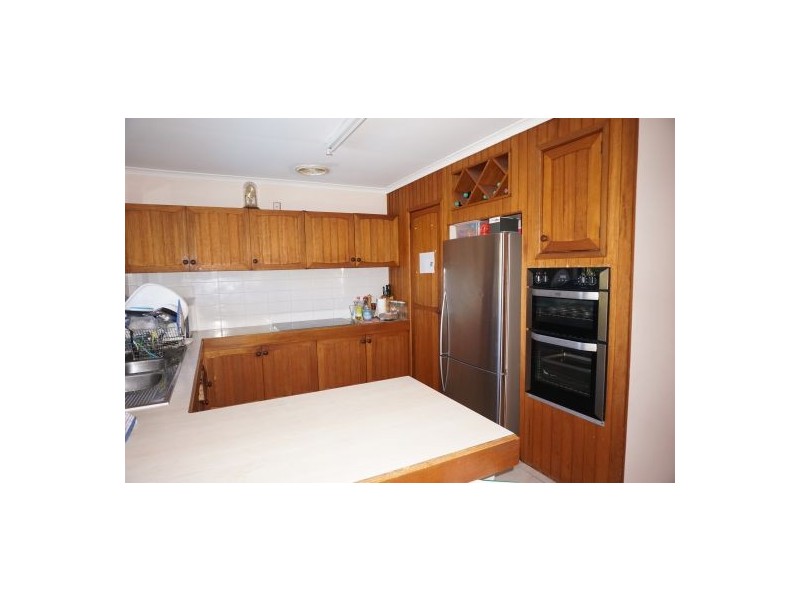 18 Bittern Avenue, Burleigh Waters QLD 4220