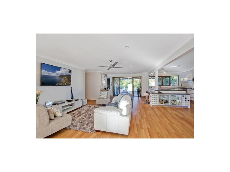 3 Omao Avenue, Burleigh Waters QLD 4220