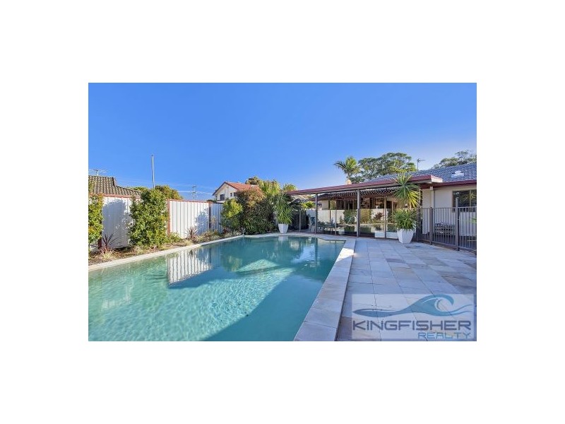 3 Omao Avenue, Burleigh Waters QLD 4220