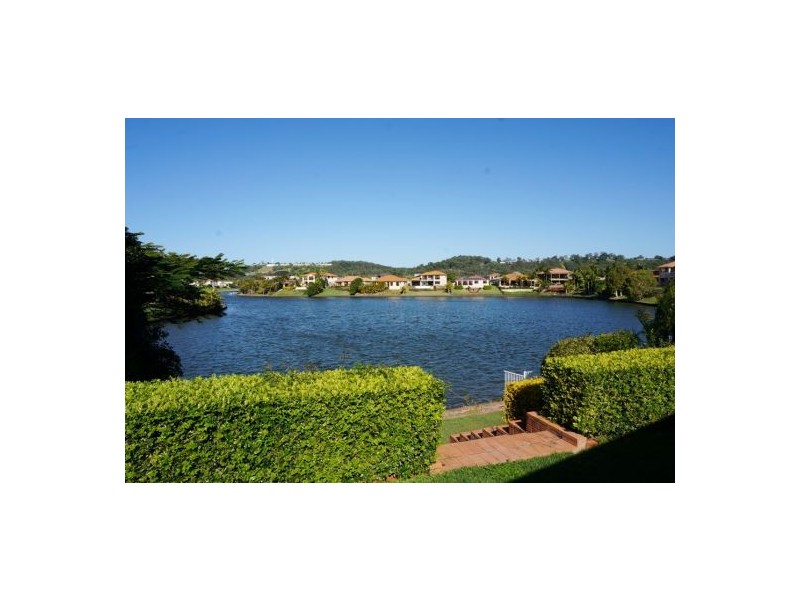 136 Dunlin Drive, Burleigh Waters QLD 4220