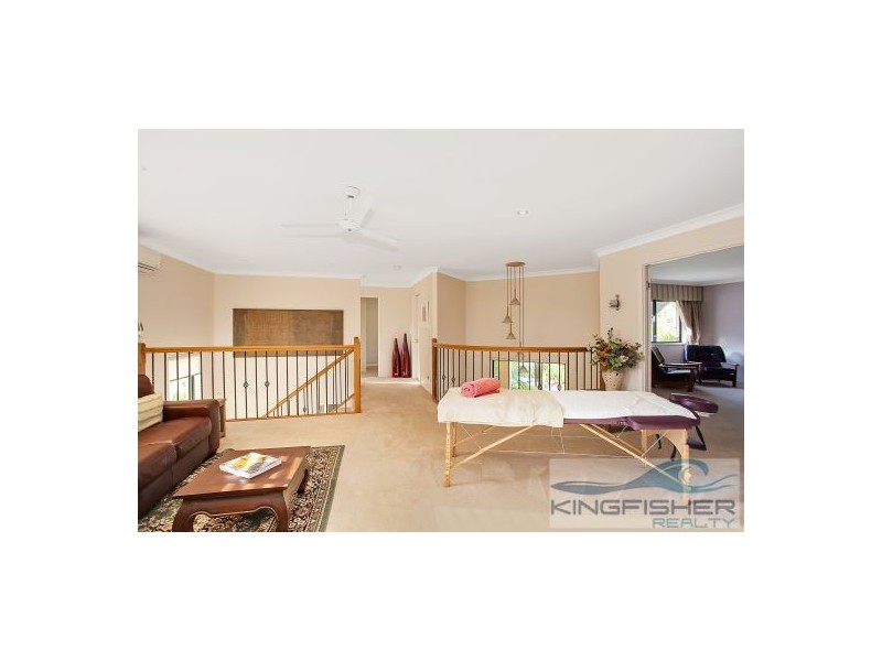 33 Sea Eagle Drive, Burleigh Waters QLD 4220