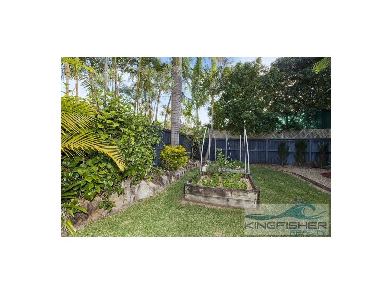 33 Sea Eagle Drive, Burleigh Waters QLD 4220