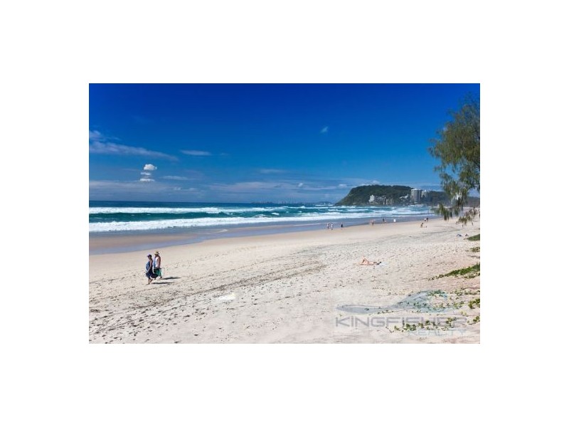 33 Sea Eagle Drive, Burleigh Waters QLD 4220