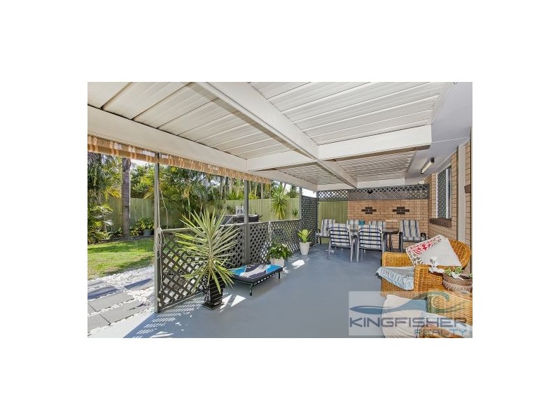 2/11 Logan Avenue, Miami QLD 4220