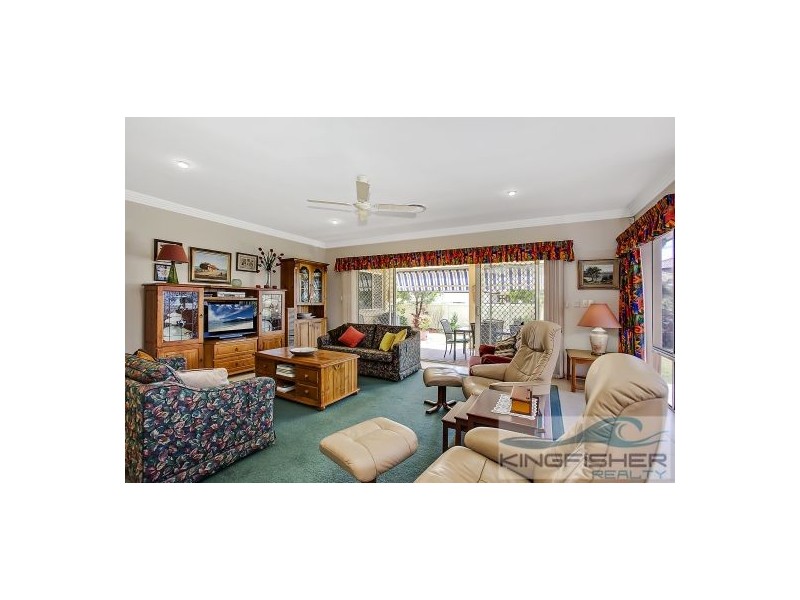 5 Shoalwater Court, Burleigh Waters QLD 4220