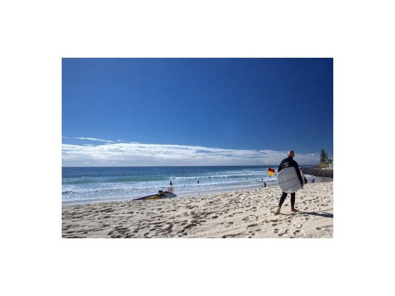 5 Shoalwater Court, Burleigh Waters QLD 4220