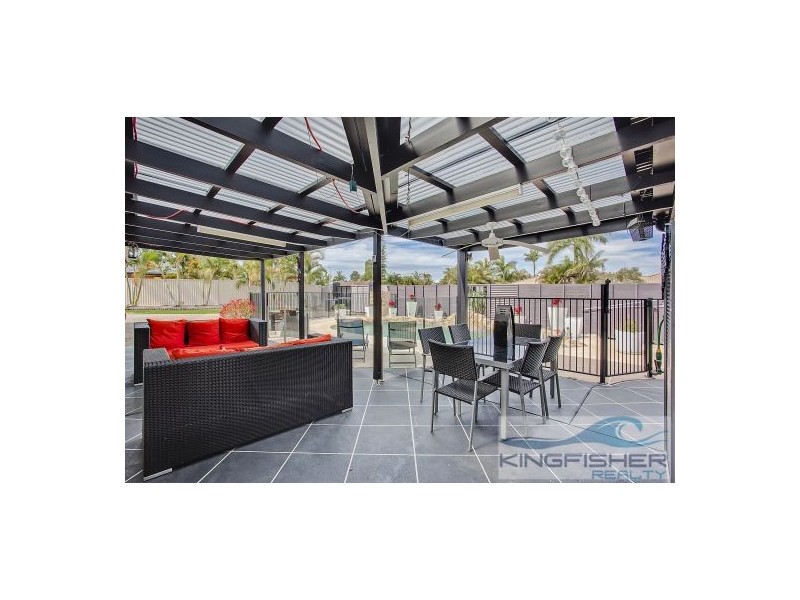 1 Placid Court, Varsity Lakes QLD 4227