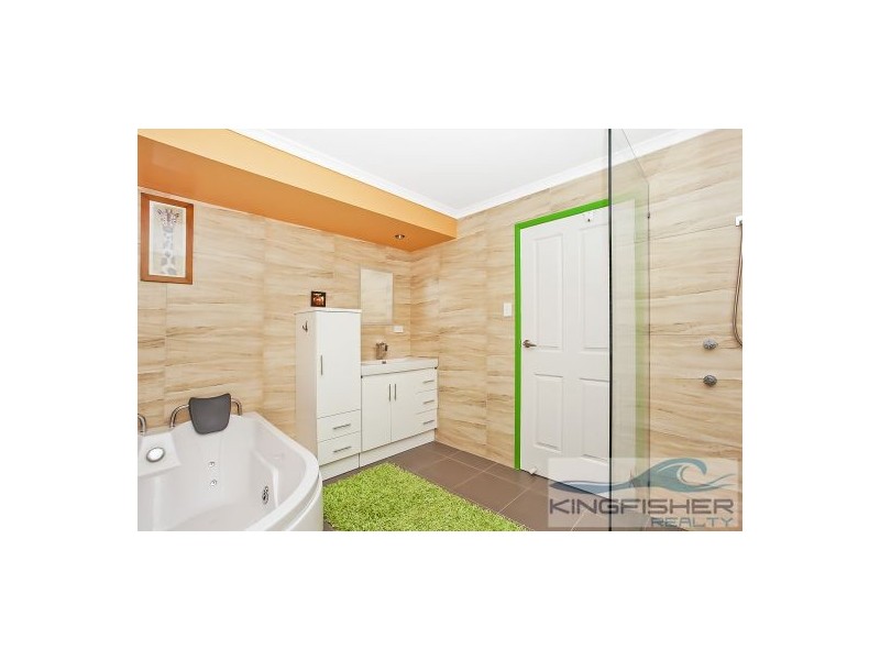 1 Placid Court, Varsity Lakes QLD 4227