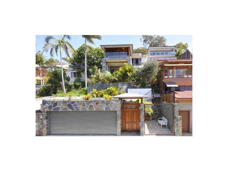 8 East Street, Burleigh Heads QLD 4220