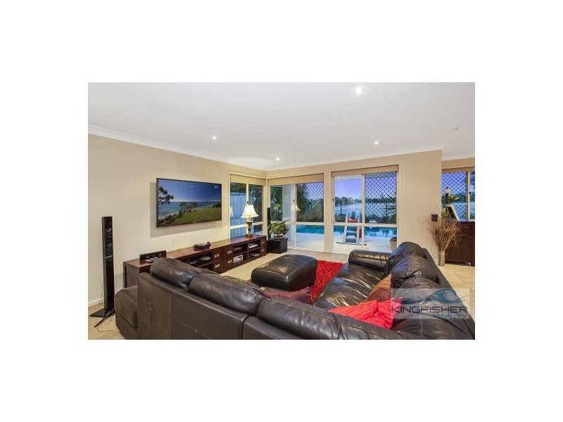 83 Cassowary Drive, Burleigh Waters QLD 4220