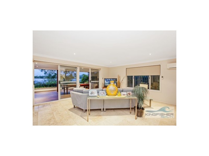 83 Cassowary Drive, Burleigh Waters QLD 4220