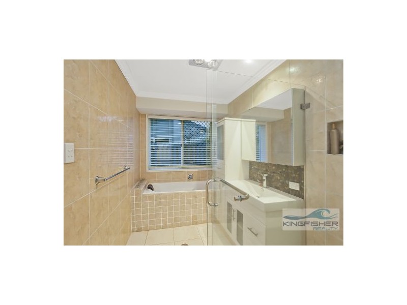 83 Cassowary Drive, Burleigh Waters QLD 4220