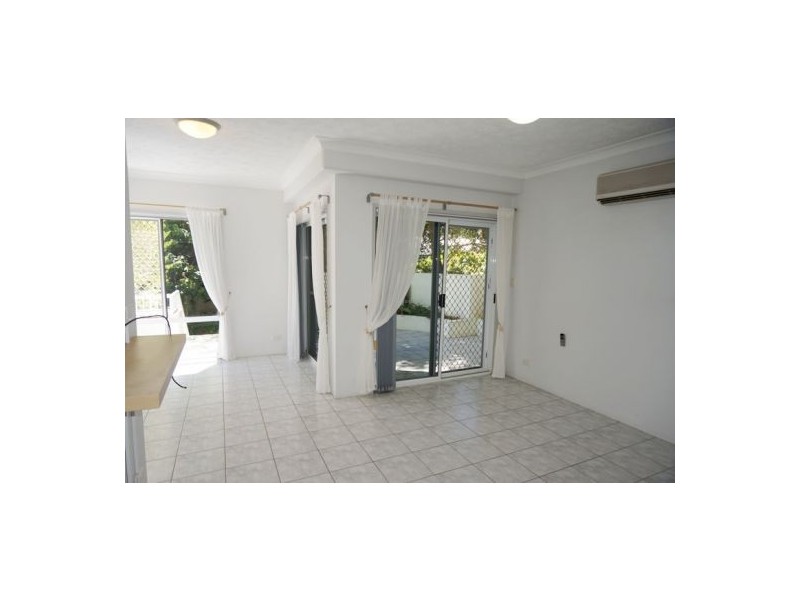 2/17 George Street East, Burleigh Heads QLD 4220