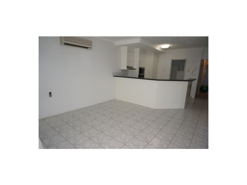 2/17 George Street East, Burleigh Heads QLD 4220