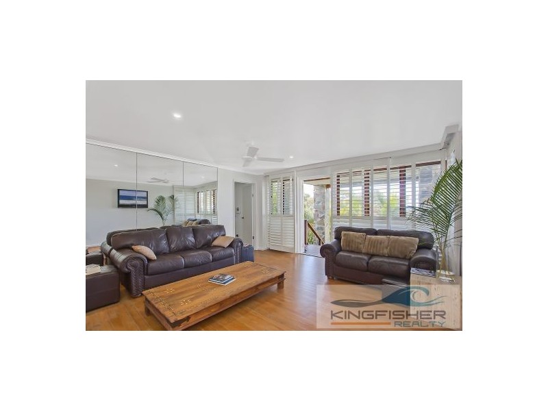 8 East Street, Burleigh Heads QLD 4220