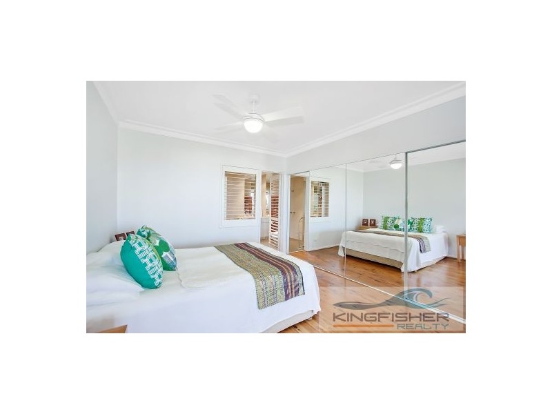 8 East Street, Burleigh Heads QLD 4220