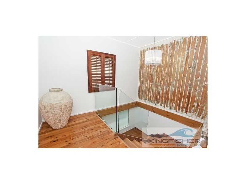 8 East Street, Burleigh Heads QLD 4220