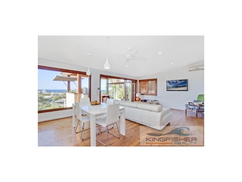 8 East Street, Burleigh Heads QLD 4220