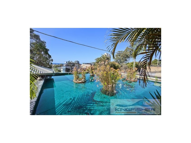 8 East Street, Burleigh Heads QLD 4220