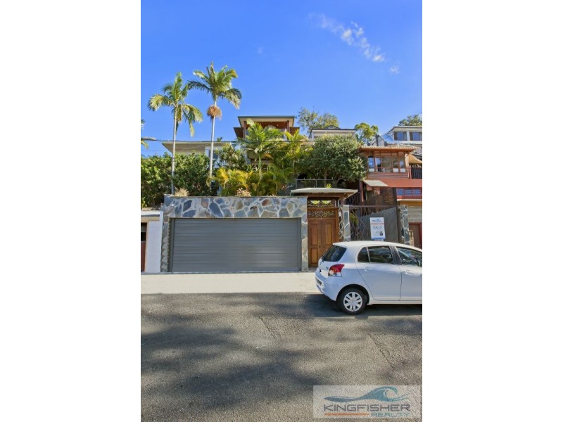 8 East Street, Burleigh Heads QLD 4220