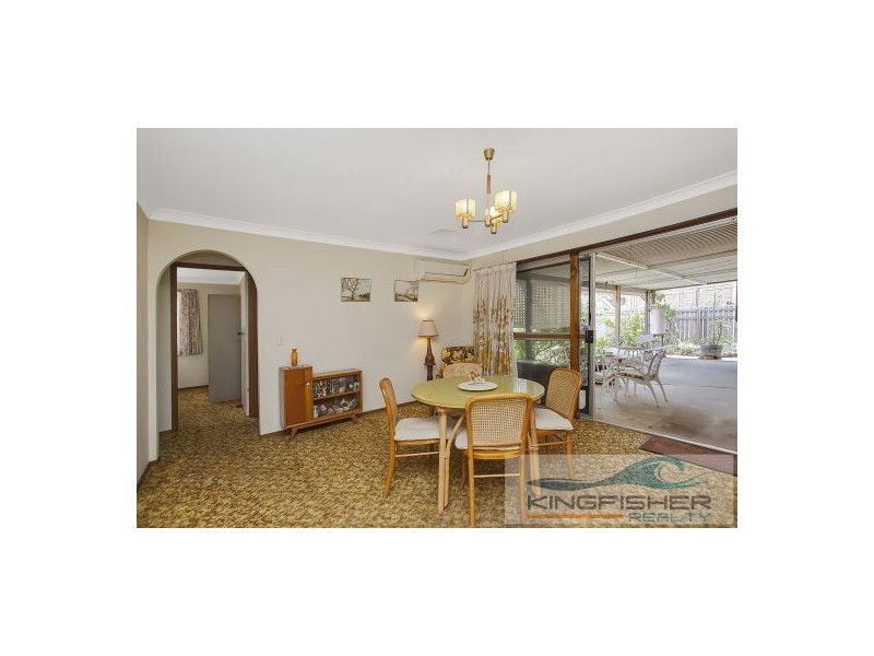 8 Bradley Avenue, Miami QLD 4220