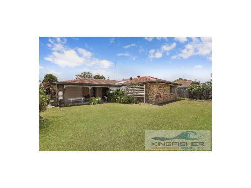 8 Bradley Avenue, Miami QLD 4220