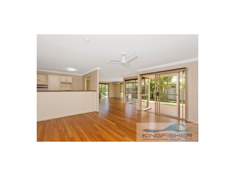 139 Harrier Drive, Burleigh Waters QLD 4220