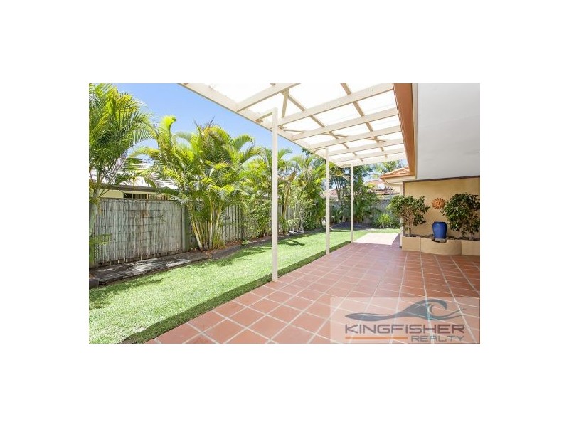 139 Harrier Drive, Burleigh Waters QLD 4220