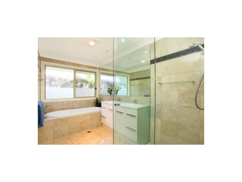 71 Dawn Parade, Miami QLD 4220