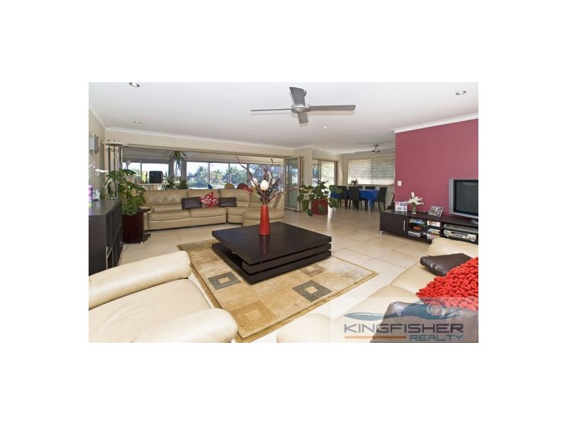 52 Jabiru Avenue, Burleigh Waters QLD 4220