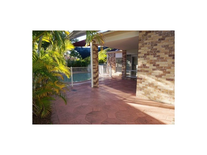 79 Dipper Drive, Burleigh Waters QLD 4220