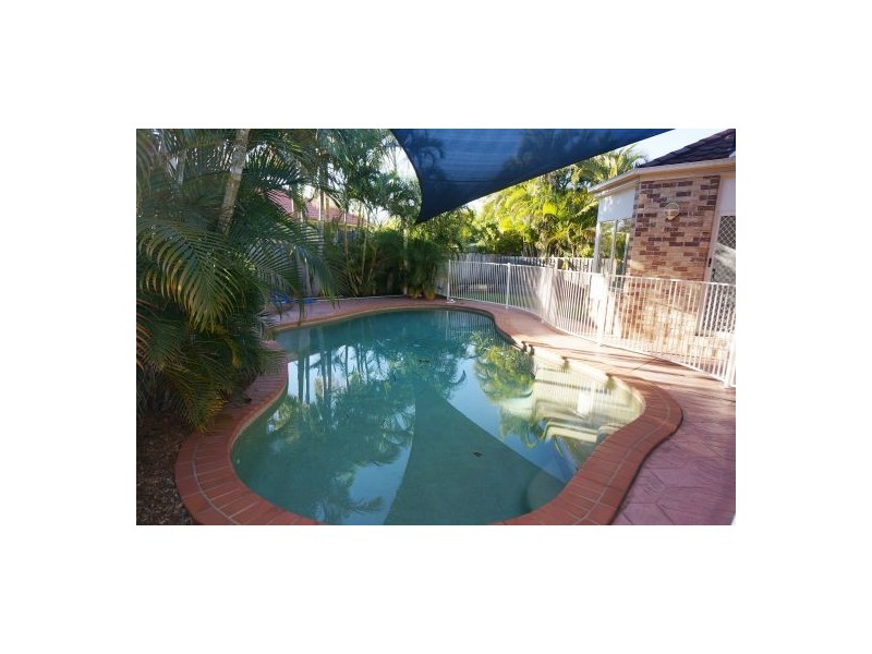 79 Dipper Drive, Burleigh Waters QLD 4220
