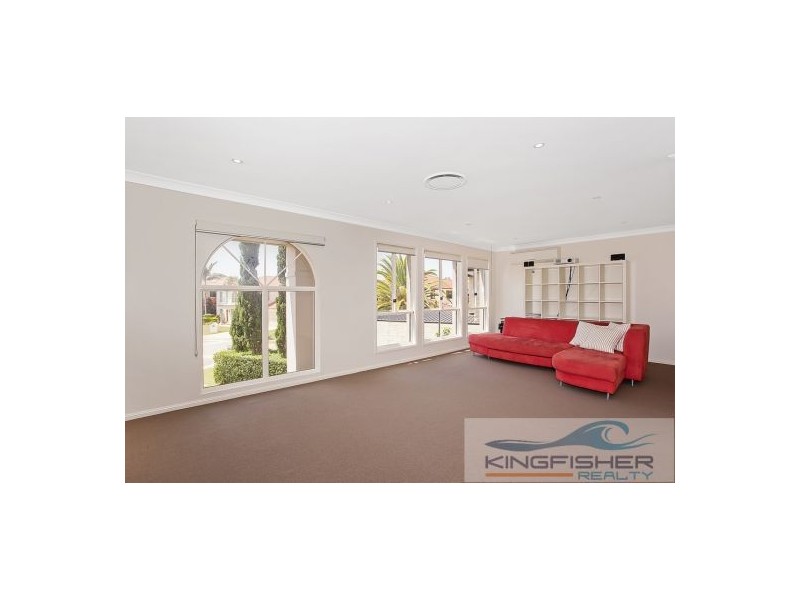 15 St Helens Court, Burleigh Waters QLD 4220