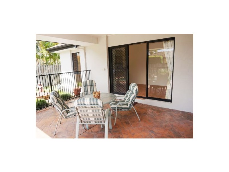 3 Gannet Street, Burleigh Waters QLD 4220