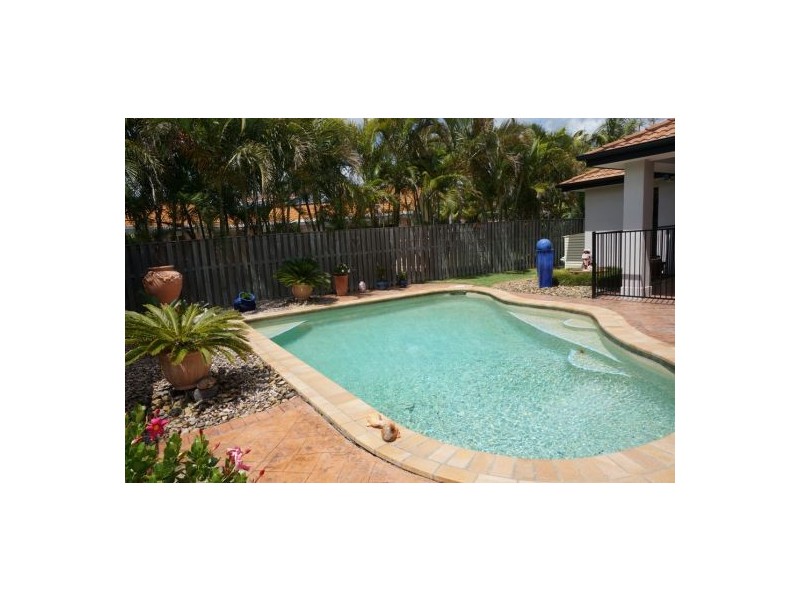 3 Gannet Street, Burleigh Waters QLD 4220