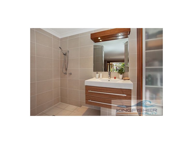 77a Harrier Drive, Burleigh Waters QLD 4220