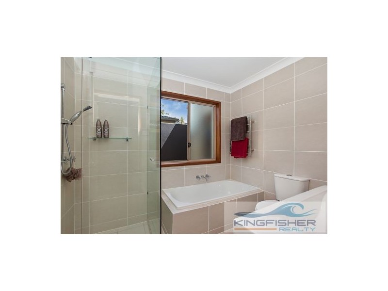 77a Harrier Drive, Burleigh Waters QLD 4220