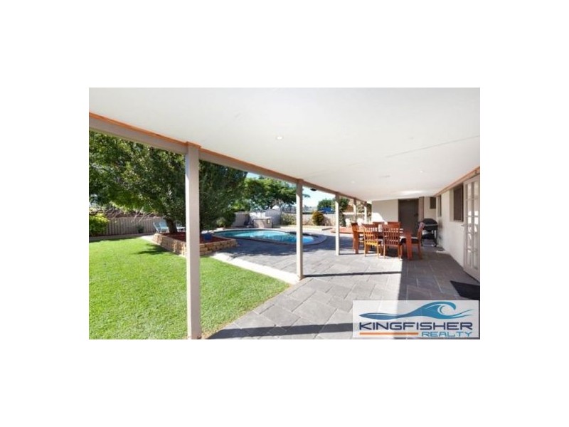 61 Japonica Drive, Palm Beach QLD 4221